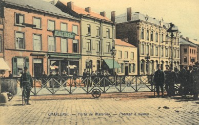 CHARLEROI PORTE DE WATERLOO PASSAGE A NIVEAU.jpg